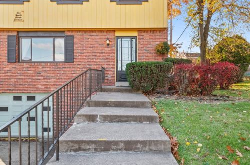 527 Heldman St, Pittsburgh, PA 15219-3303