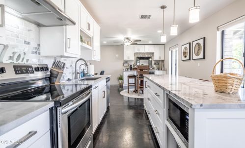 4531 Emile Zola Ave, Phoenix AZ  85032-6416 exterior