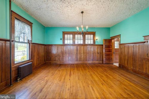 5 Amiss Ave, Richmond National Battlefiel VA  22835-1309 exterior