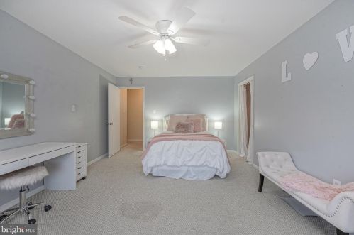 9 Flemish Way, Lumberton Township NJ  08048-4527 exterior