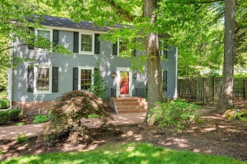 113 Weir Dr, Pittsburgh, PA 15215-1445