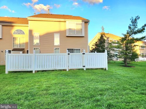 8001 Normandy Dr, Mount Laurel NJ  08054-5948 exterior