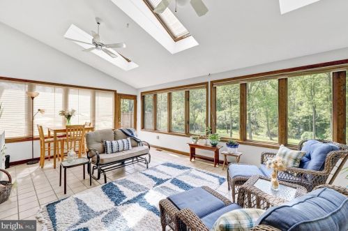 813 Marlboro Spring Rd, Kennett Sq PA  19348-1313 exterior