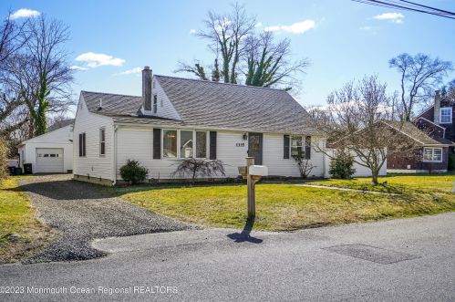 1335 East Ct, Belmar, NJ 07719-3709