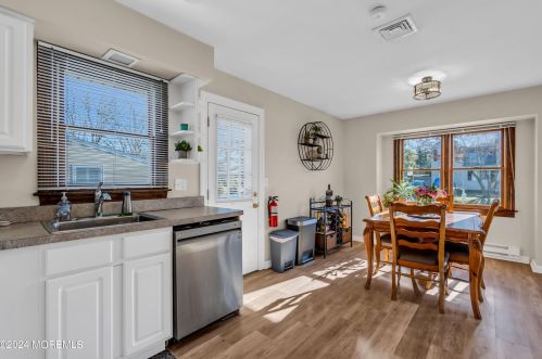 363 Kelly Ave, Bricktown NJ  08724-2230 exterior