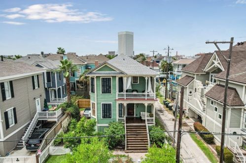 313 14, Galveston TX 77550-8226 exterior