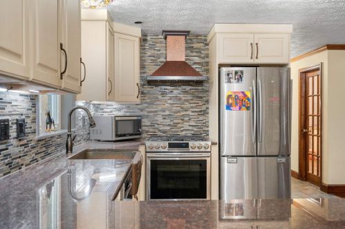 26 Deacon Ln, Hollis NH  03049-6321 exterior