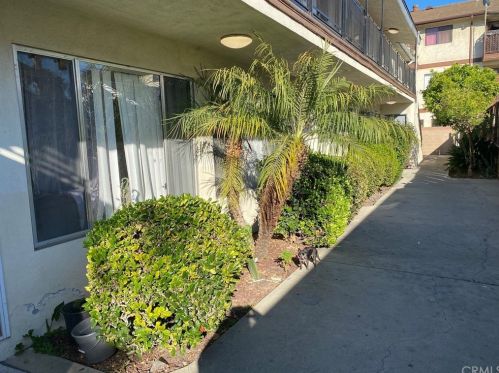 348 Cerritos Ave, Long Beach, CA 90802-3432