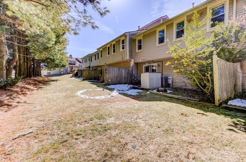 237 South St, Shrewsbury MA  01545-5437 exterior