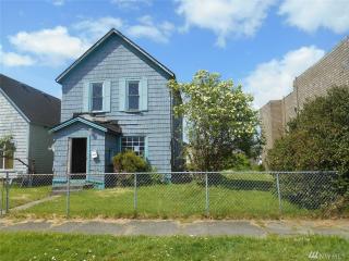 1014 Market St, Ocosta, WA 98520-2844