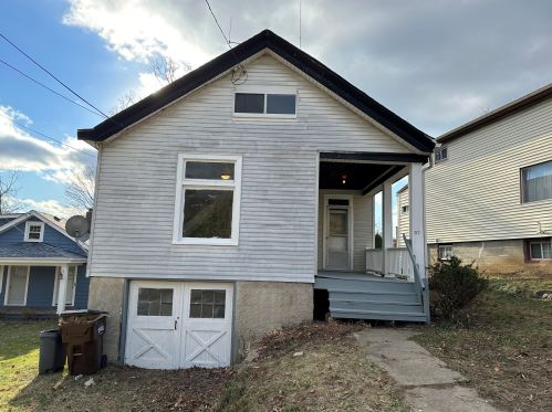 37 River Rd, Newport KY  41075-2317 exterior