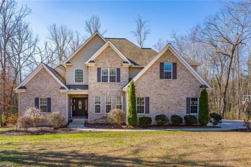 7002 Summertime Dr, Gibsonville, NC 27249-9643