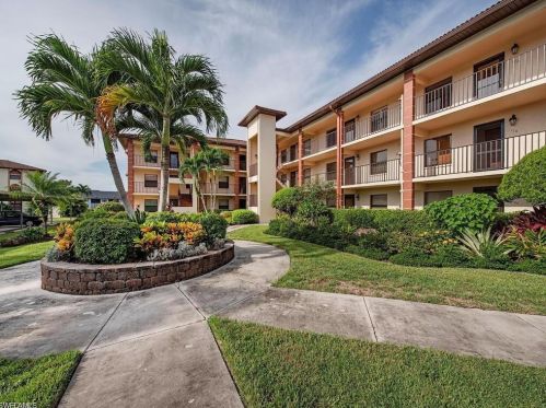7200 Coventry Ct, Naples, FL 34104-6717