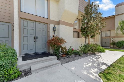 26314 Plata Ln, Calabasas, CA 91302-2611