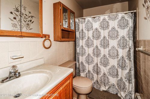 602 Ranger Dr, Lacey NJ  08731-1901 exterior