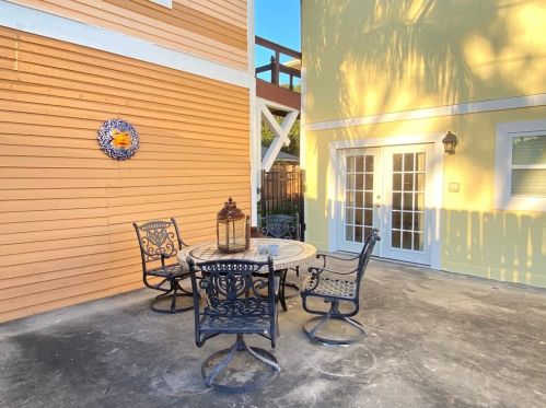 1513 23rd St, Galveston TX 77550-5396 exterior