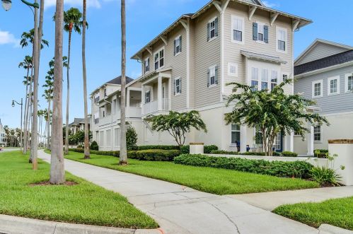 1369 Ponce Dr, Kissimmee, FL 34747-5316