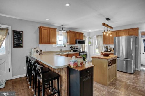 1024 Kercher Ave, Dauberville PA  19533-9389 exterior