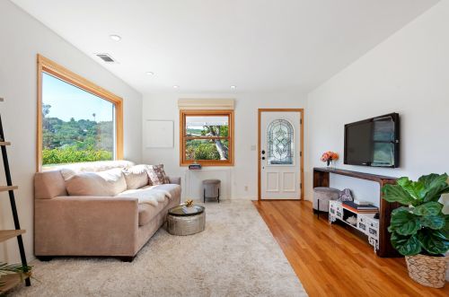 1720 Calle Poniente, Santa Barbara CA  93101-4916 exterior