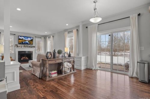 382 Bailey Rd, Montgomery NY  12549-2112 exterior