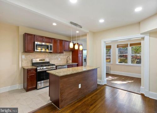 2015 Naylor Rd, Washington DC 20020-4515 exterior