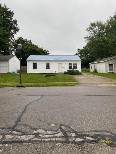725 Trinidad Dr, Marion, OH 43302-1655