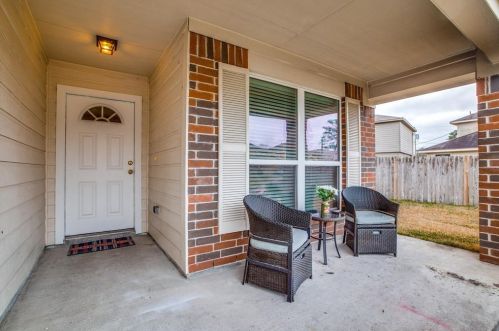 16739 Warbler Dr, Conroe, TX 77385-3769