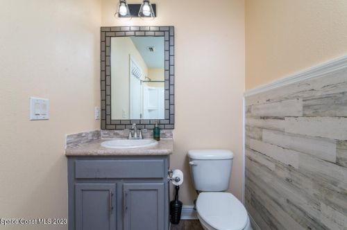 3220 Constellation Dr, Melbourne FL 32940-2365 exterior