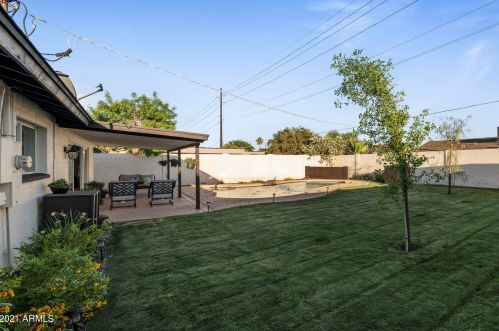 8649 Plz Ave, Scottsdale AZ 85250-6706 exterior