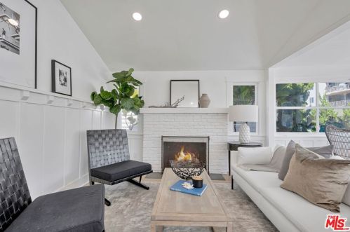 307 Fernando St, Newport Beach CA  92661-1236 exterior