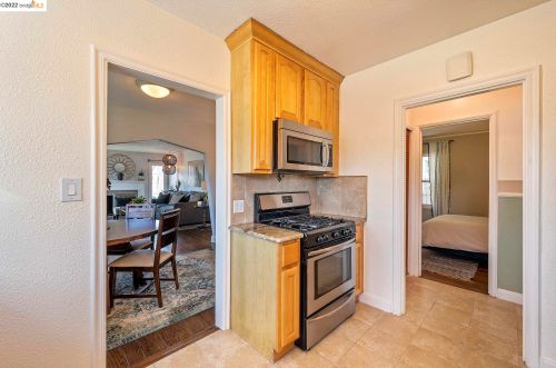 2350 109, Oakland CA  94603-4115 exterior