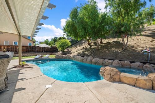 30770 Grand View Cir, Temecula CA  92591-7293 exterior
