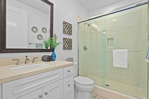 80 Hazelton, Irvine CA  92620-2189 exterior