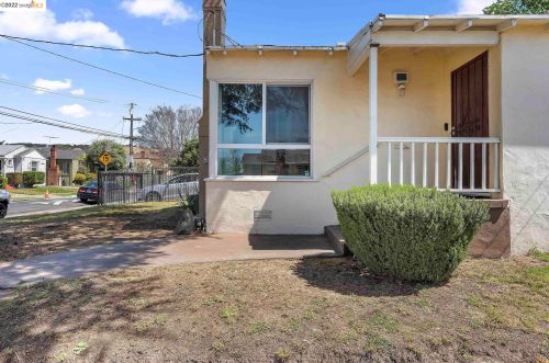 2350 109th Ave, Oakland CA  94603-4142 exterior