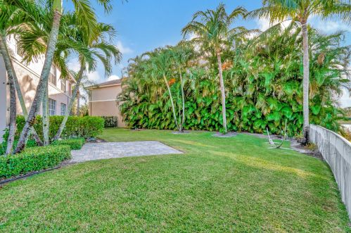 8771 Cobblestone Preserve Ct, Boynton Beach FL  33472-4430 exterior