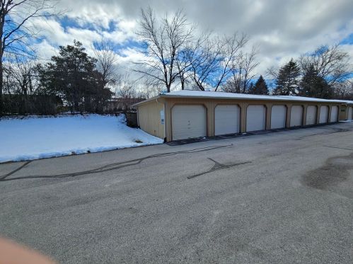 3195 Mangold Ave, Milwaukee WI  53221-4766 exterior