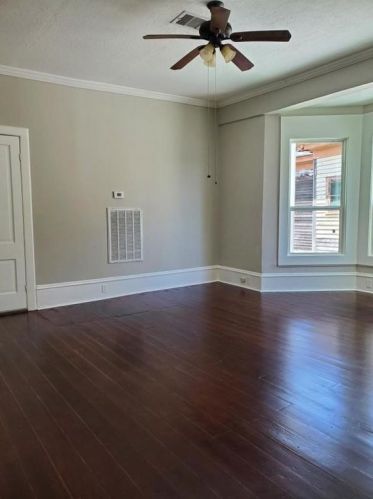 1608 Market St, Galveston, TX 77550-2514