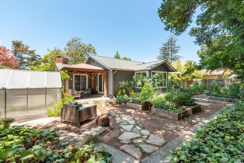 1590 Cunningham Way, Santa Rosa CA  95403-2342 exterior
