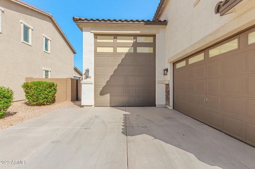 4009 79th Dr, Phoenix AZ  85043-3502 exterior