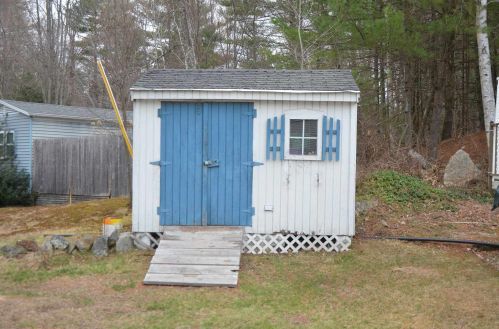 71 Cotton Farm Rd, Danville NH  03819-5147 exterior