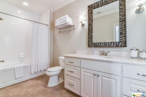 1035 Timber Elm, Seguin TX  78155-1138 exterior