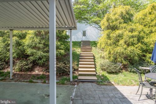 1700 High St, Camp Hill, PA 17011-3951