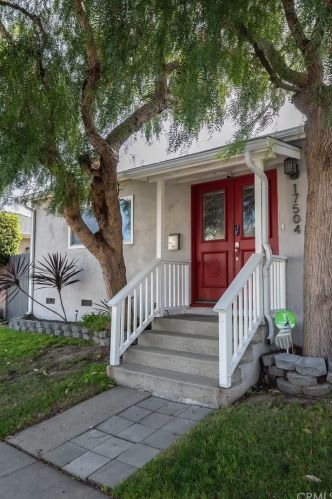 17504 Falda Ave, Torrance, CA 90504-3425