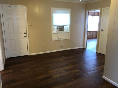 221 8th St, Morgans Point TX  77571-4943 exterior