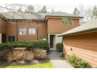 13 Caramoor Park, Bloomfield, CT 06002-2140