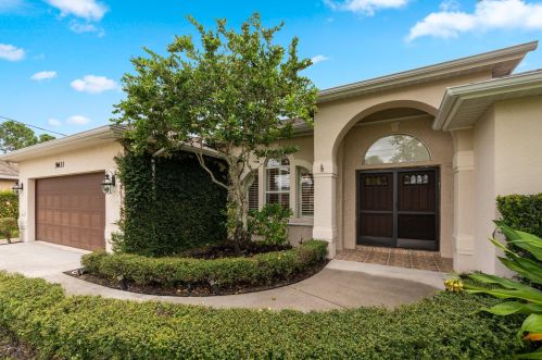 5931 Carefree St, Fort Pierce, FL 34986-4219