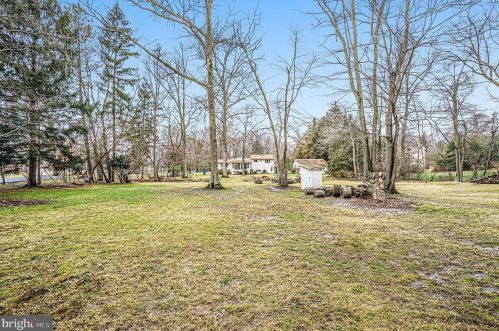 678 Cathcart Rd, Blue Bell PA  19422-1404 exterior