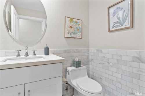 3736 Woodbourne Pl, Santa Rosa CA  95403-0941 exterior