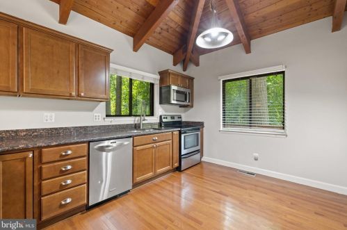 20787 Evergreen Ml Rd, Leesburg VA  20175-6412 exterior