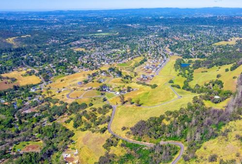 965 Los Alamos Rd, Santa Rosa CA 95409-3354 exterior